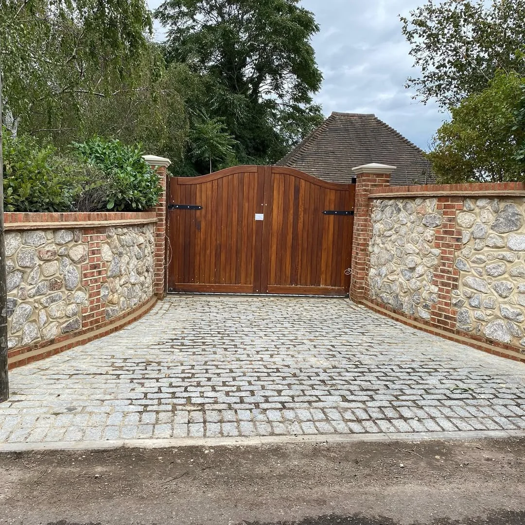 Garden Walls Kent: The Complete Guide to Building, Repairing and Restoring Brick Walls That Last