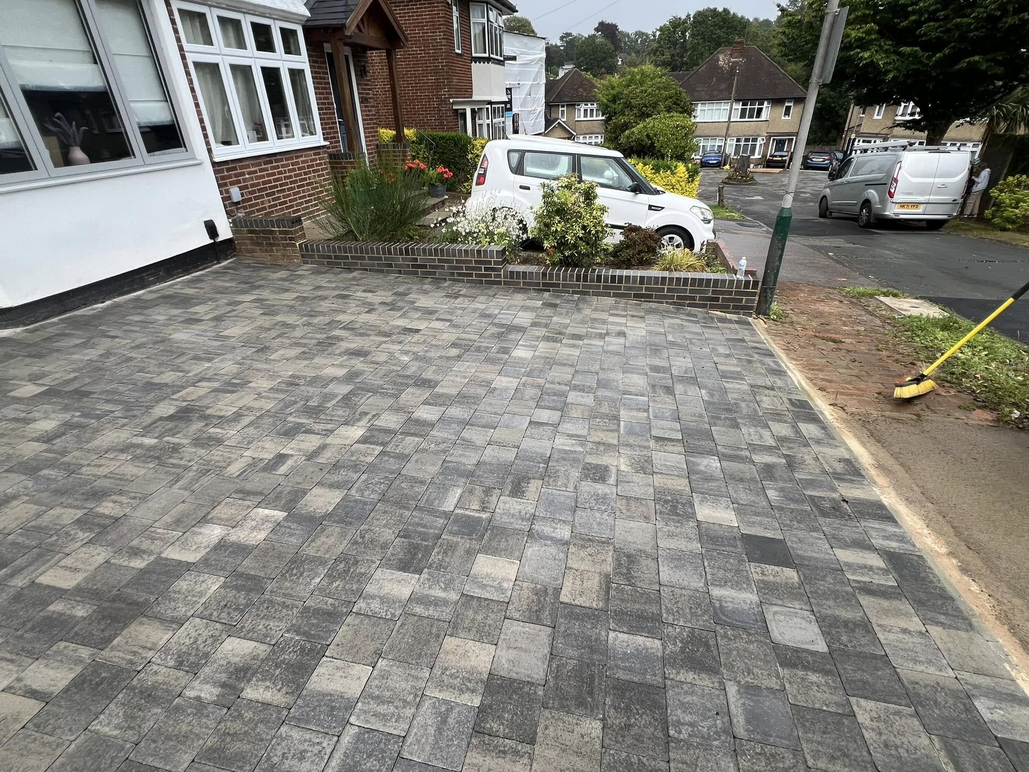 Resin Bound Driveways Kent: The Complete Guide to Installation, Specification and Why It Dominates the 2026 Market